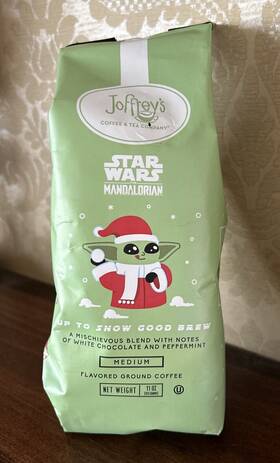 Disney 686198004701 Joffrey S Star Wars Mandalorian White Chocolate Peppmnt Coffee 11 Oz Ground New