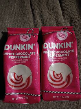 Dunkin 5252230462353 Dunkinft White Chocolate Peppermint Ground Coffee 2 Packs 11oz Exp Sep 2026