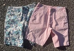 American Eagle Mens Chino Shorts Classic 10" Size 28 Pink Blue Hawaiian New. Fixed Price $35.00.
