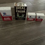 4 Vintage Metal Spice Containers Mccormick Ideal Cocoa Wilbur Chocolate Curry. Fixed Price $12.99.