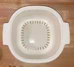 Rubbermaid Microwave Cookware Almond Strainer #5556 Euc. Fixed Price $15.99.