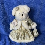 Boyds Bears Dominique Diamond Edition Signed Gary French 2007 Best Dressed 14. Fixed Price $65.00.